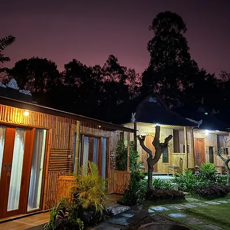 D'Yoga Bamboo House Hotel Kintamani  Exterior photo