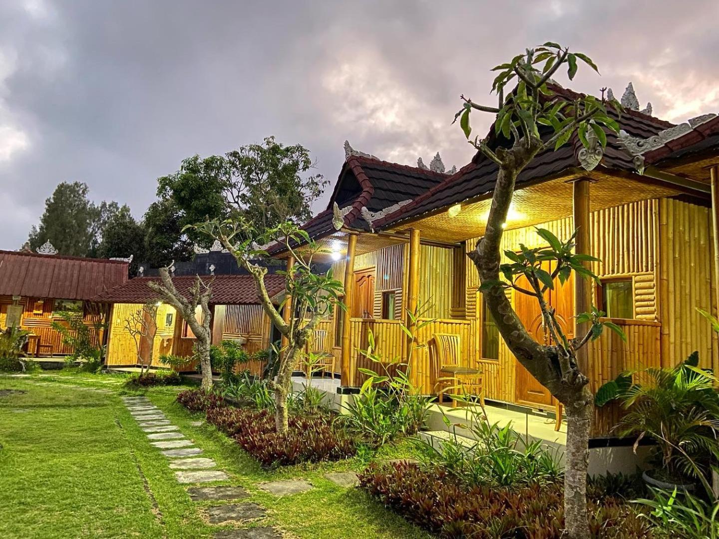 Campsite D'yoga Bamboo House *